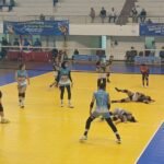 GRESIK TUMBANGKAN JEMBER DENGAN KEMENANGAN MEYAKINKAN DI LAGA VOLI PUTRI