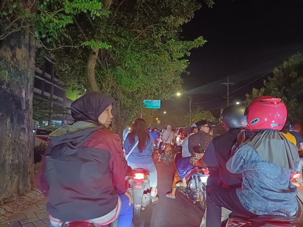 PORPROV IX JATIM 2025 RESMI DITUTUP, JALANAN KANJURUHAN MACET TOTAL, PENONTON MEMBLUDAK