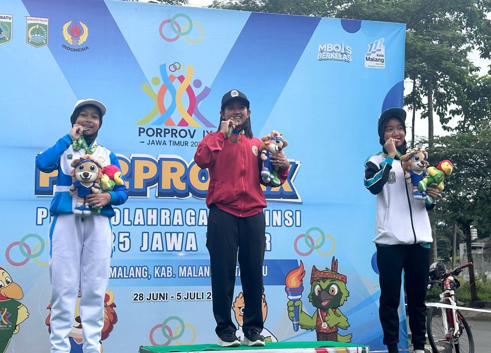 Mila Safa Fidela Persembahkan Emas untuk Mojokerto di Final Road Race Criterium Putri Porprov Jatim IX 2025