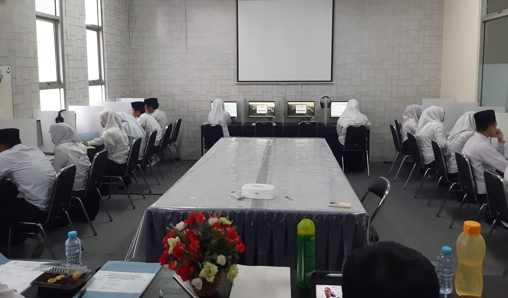 ANTUSIASME PESERTA UJIAN MANDIRI UIN MALANG MEMADATI AREA KAMPUS: DOMINASI JURUSAN FAVORIT KEDOKTERAN DAN FARMASI