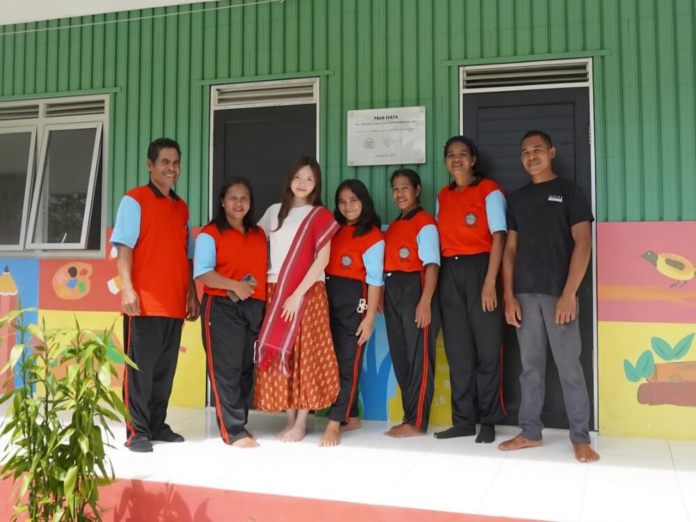 ERIKA RICHARDO RENOVASI SEKOLAH DI LOMBOK BERHASIL KUMPULKAN RP1 MILIAR DALAM 5 HARI