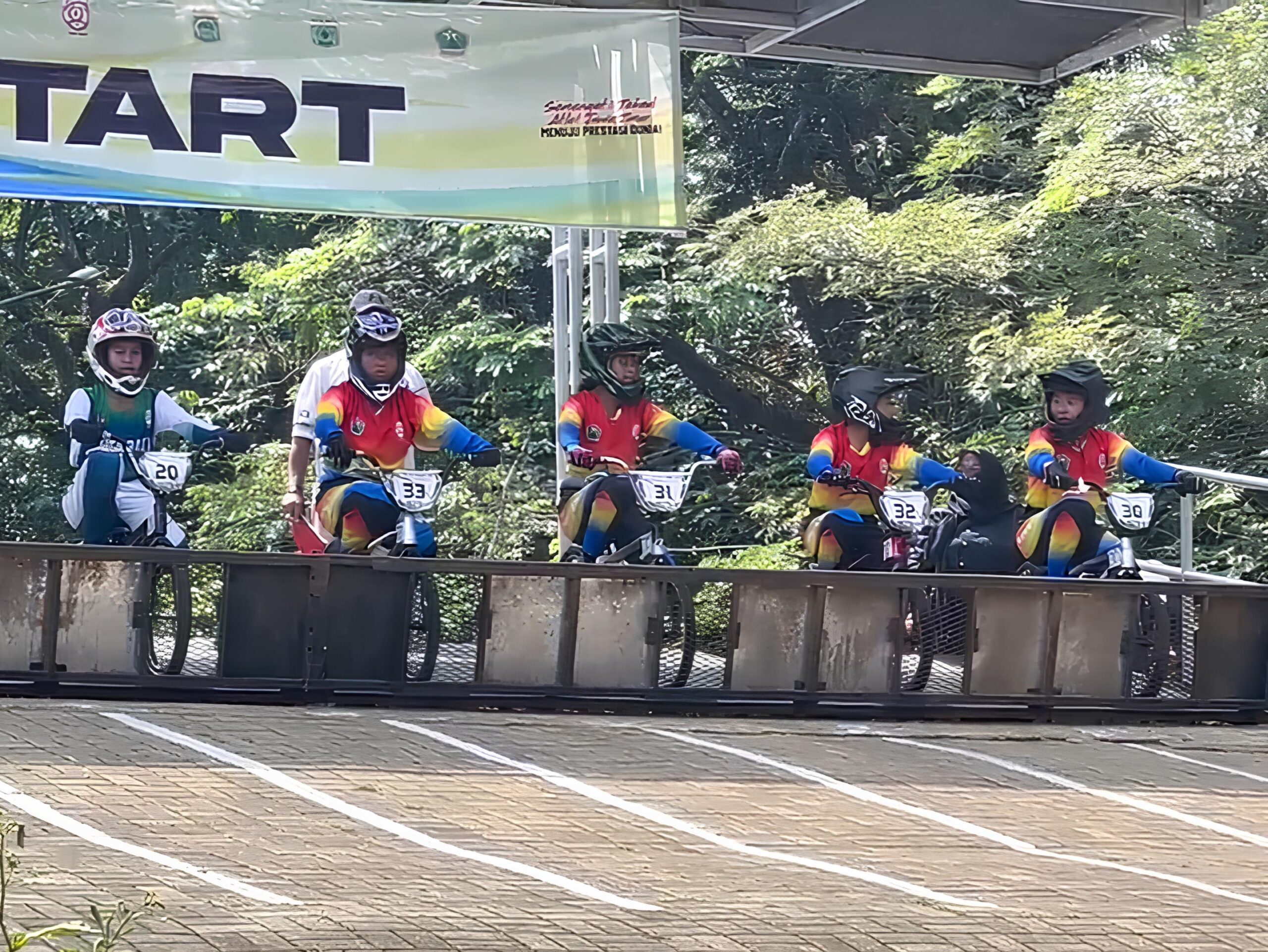 KOTA MALANG MENDOMINASI FINAL BMX RACING PUTRI PORPROV JATIM IX 2025