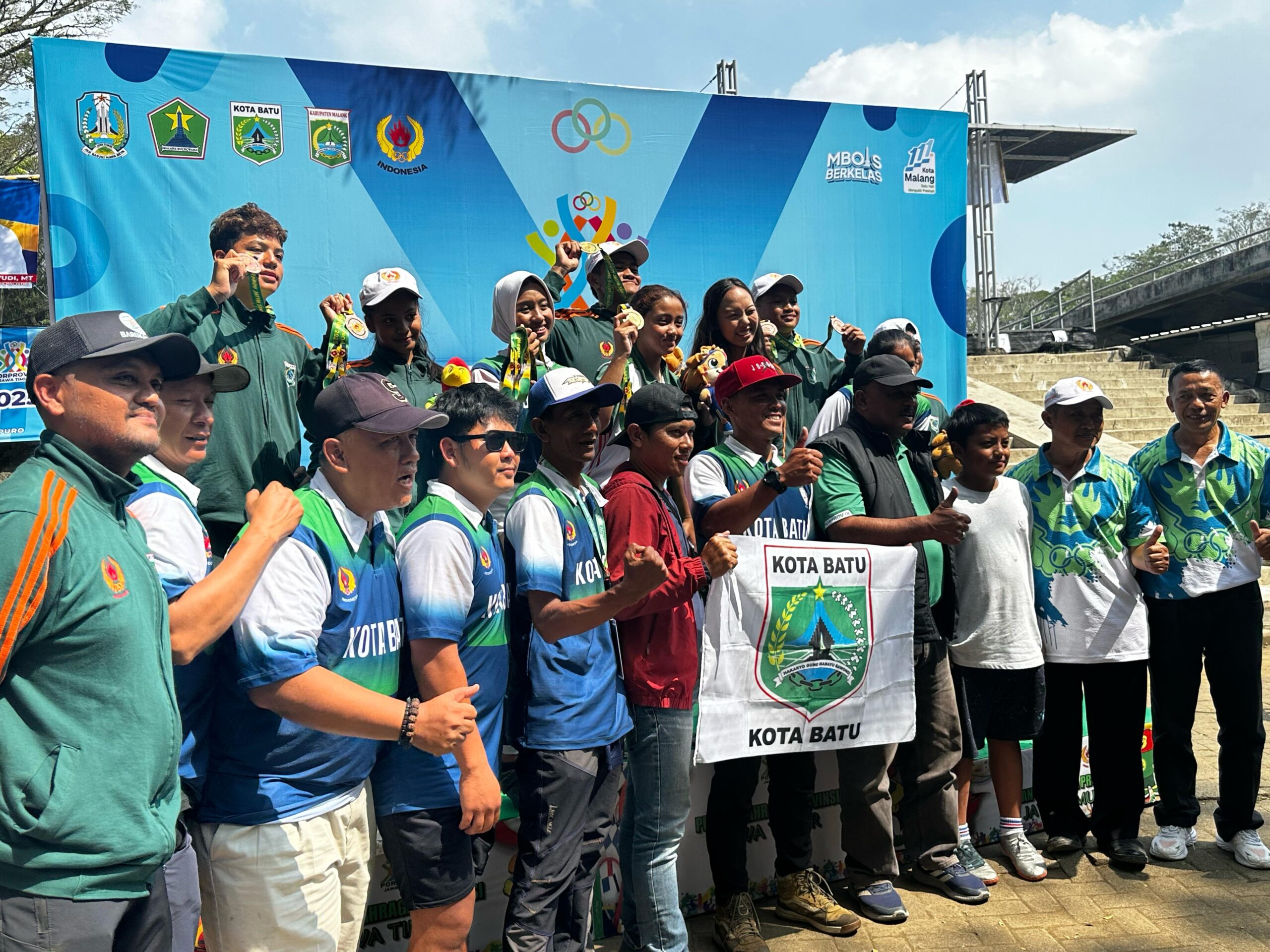 KOTA BATU BORONG EMAS DAN PERUNGGU DI FINAL BMX RACING PUTRA PORPROV JATIM IX 2025