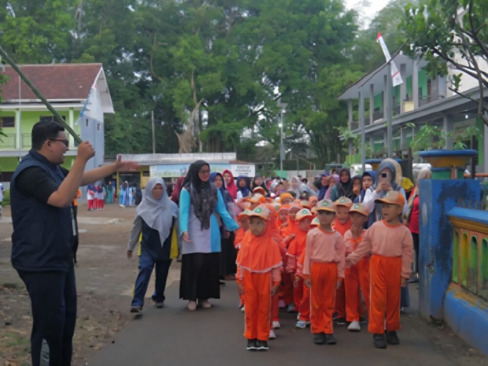 GALAKSI 2025 DIMAS Al-Hikam Meriahkan Bantur, Tunjukkan Bukti Nyata Pengabdian Santri