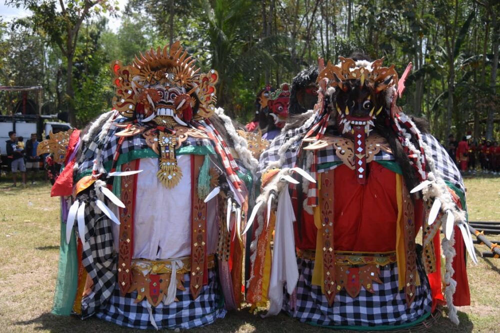 DESA WISATA ADAT ARJASA: WUJUD SEMANGAT LESTARIKAN BUDAYA TA'BUTAAN DI JEMBER