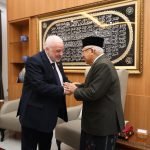 MA’RUF AMIN DORONG PENGUATAN KADERISASI ULAMA DALAM SILATURAHIM DENGAN MENTERI WAKAF SURIA